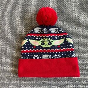 🪐 Star Wars Mandalorian Grogu “The Child” Knit Beanie – Red & Navy Blue with Pom